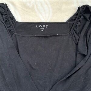 Quarter sleeve black square neck